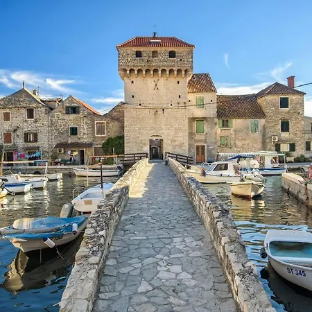 Astera -heated Pool, 4 Bedrooms, And Sea Views