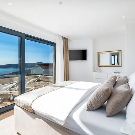 New Astera -heated Pool, 4 Bedrooms, And Sea Views Villa Seget Vranjica
