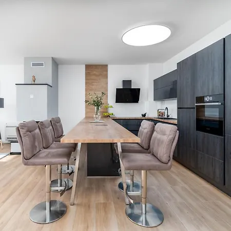ヴィラ Astera -heated Pool, 4 Bedrooms, And Sea Views セゲット・ヴラニツァ